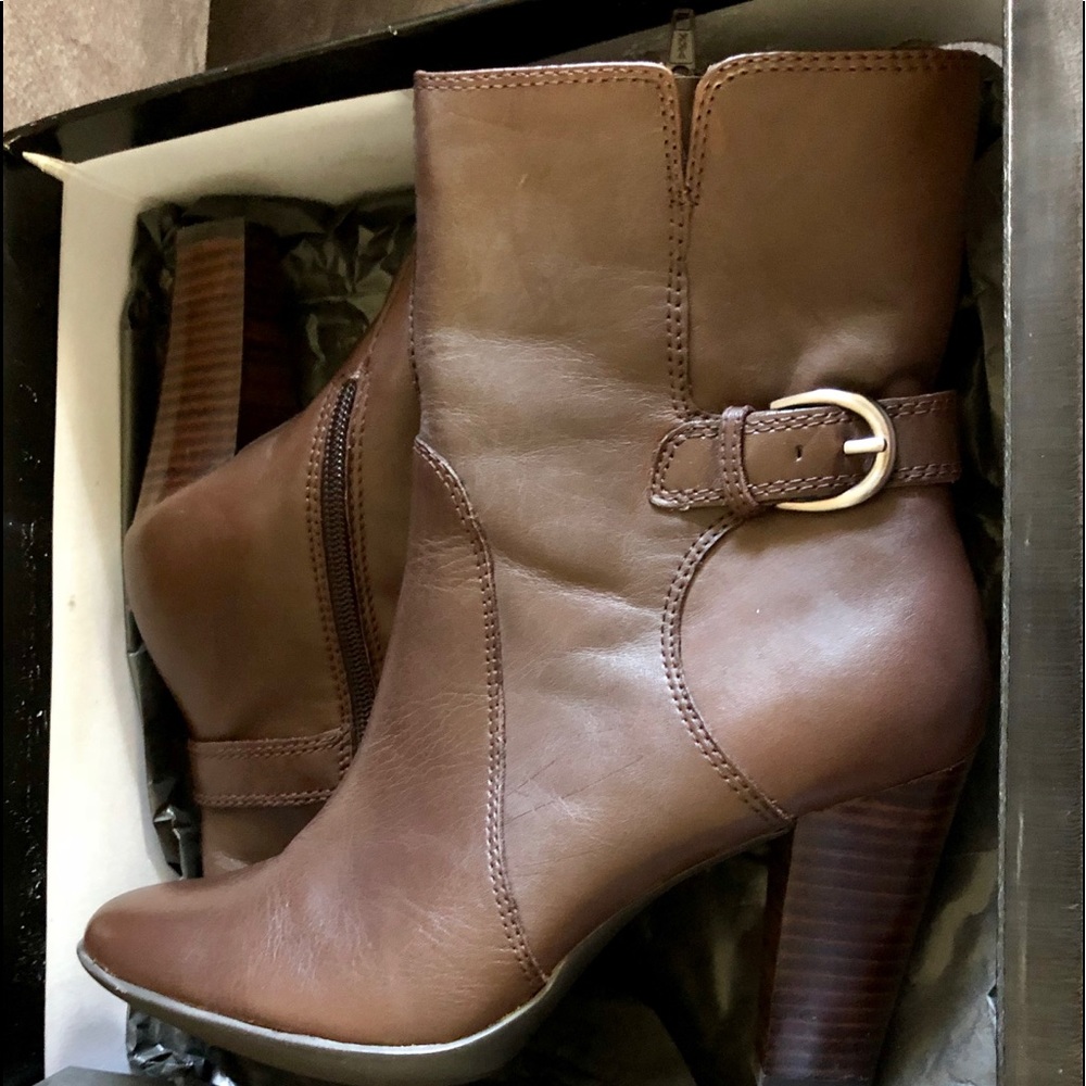 a.n.a. Indy Brown Leather Boots
